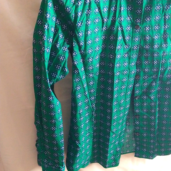 Shirt - Picture 3 of 7